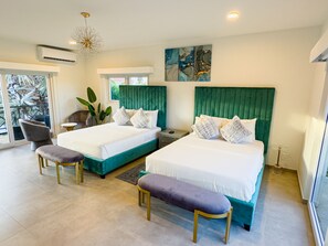 5 bedrooms, iron/ironing board, WiFi, bed sheets