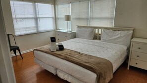 2 bedrooms, iron/ironing board, WiFi, bed sheets