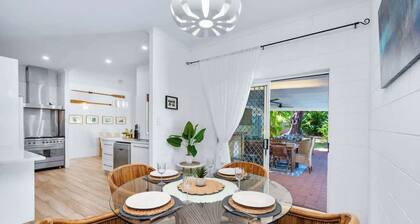 Trinity Charm—Beachside Family Getaway with Pool