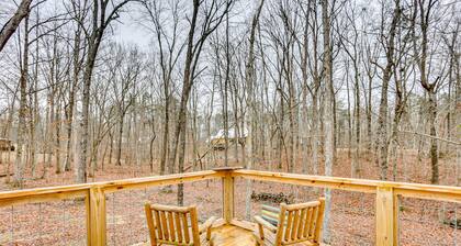 Peaceful Hiker's Hideaway w/ Deck on 1 Acre!