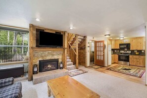 Interior - Tranquil Stream Cabin; quaint Estes Park cabin! (Glen Haven)