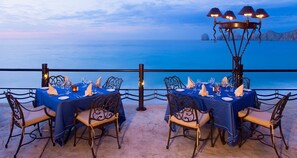 On the beach, free beach cabanas, sun-loungers, beach umbrellas - Villa Del Palmar (Cabo San Lucas)