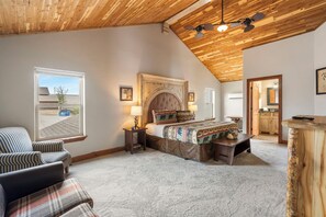 6 bedrooms, iron/ironing board, WiFi, bed sheets