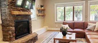 Cozy Ski Retreat w/HotTub and Majestic Views - Ski @ Park City, Powder or Basin