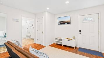 Smart TV, books, music library, stereo