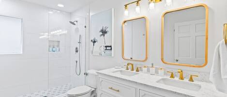 Eco-friendly toiletries, hair dryer, towels