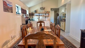 Dining - Opal's Retreat | Pet-friendly | Close to Airport & Fairgrounds (Fredericksburg)