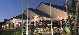 Best Location in Lake Geneva, walk to downtown! 