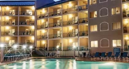 Best Location in Lake Geneva, walk to downtown!