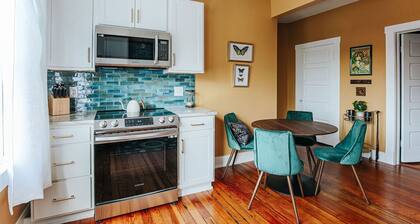 Downtown Luxe: Luxury Vintage + Downtown