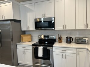 Fridge, microwave, oven, stovetop - Enjoy this new home in the university area located 10 min from Northlake mall. (Charlotte)