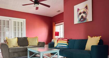 Birthday Suite / 1 BD/1BA Apt in Holiday House