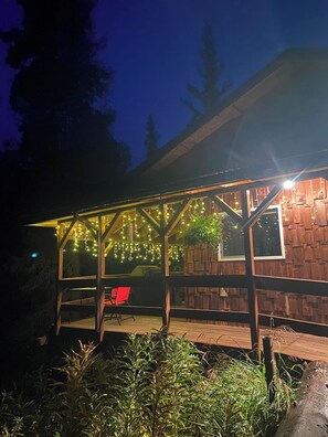 Terrace/patio - Bear Cabin-Gunning Cabin Rentals (Soldotna)