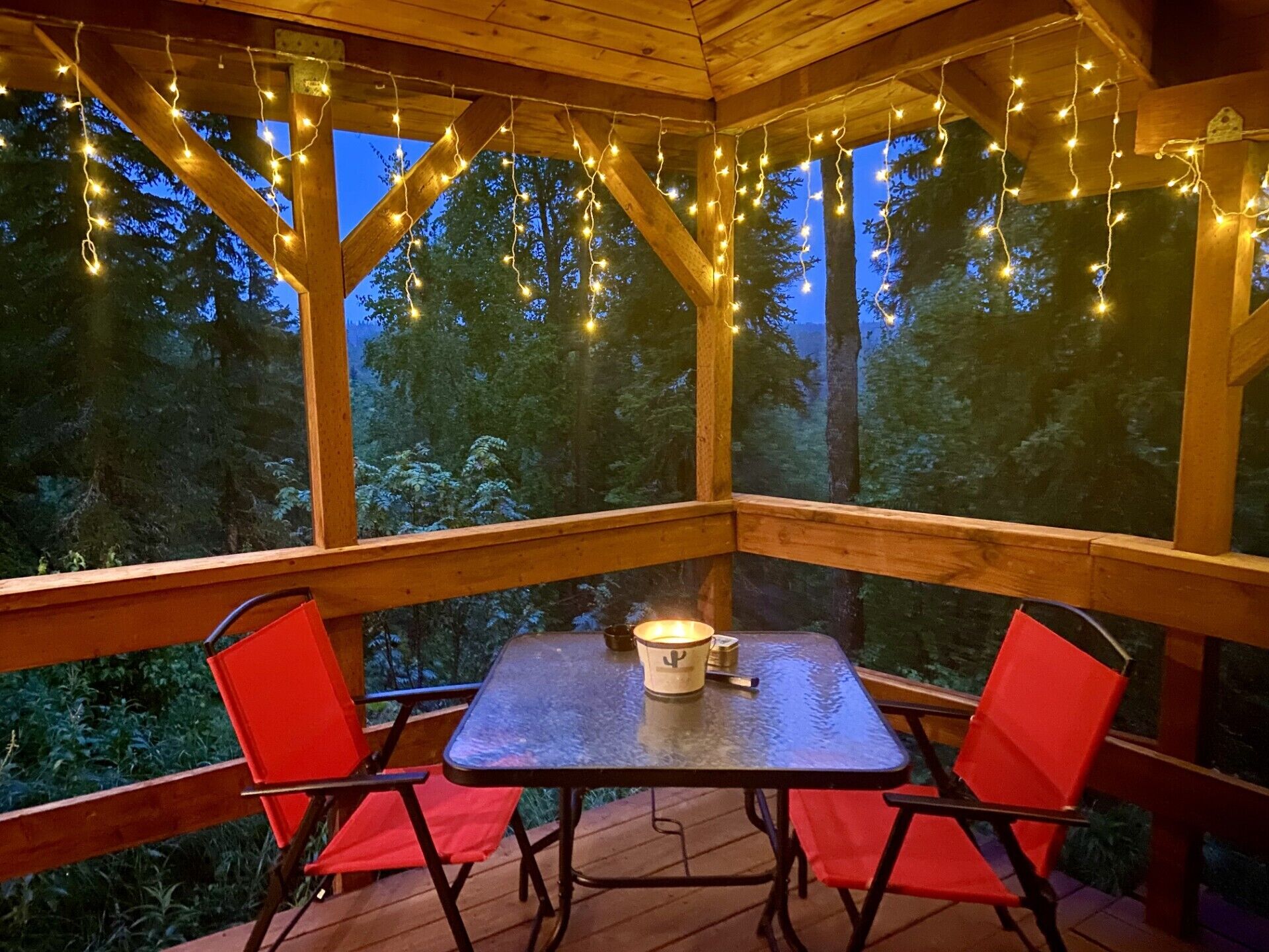 屋外ダイニングエリア