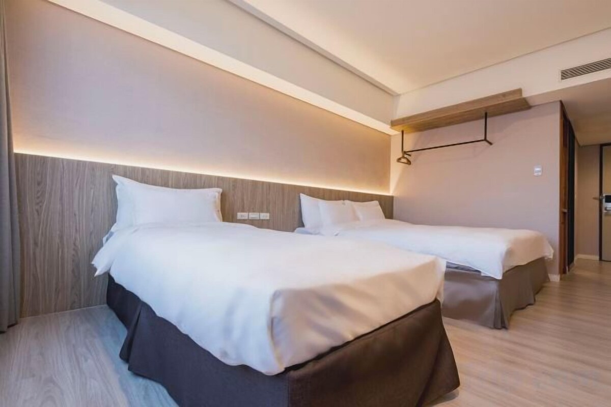 Minibar, desk, laptop workspace, blackout curtains