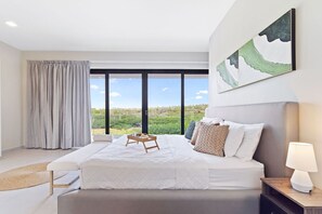 4 bedrooms, iron/ironing board, WiFi