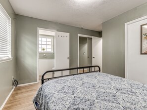 3 chambres, bureau, fer et planche à repasser, Wi-Fi gratuit