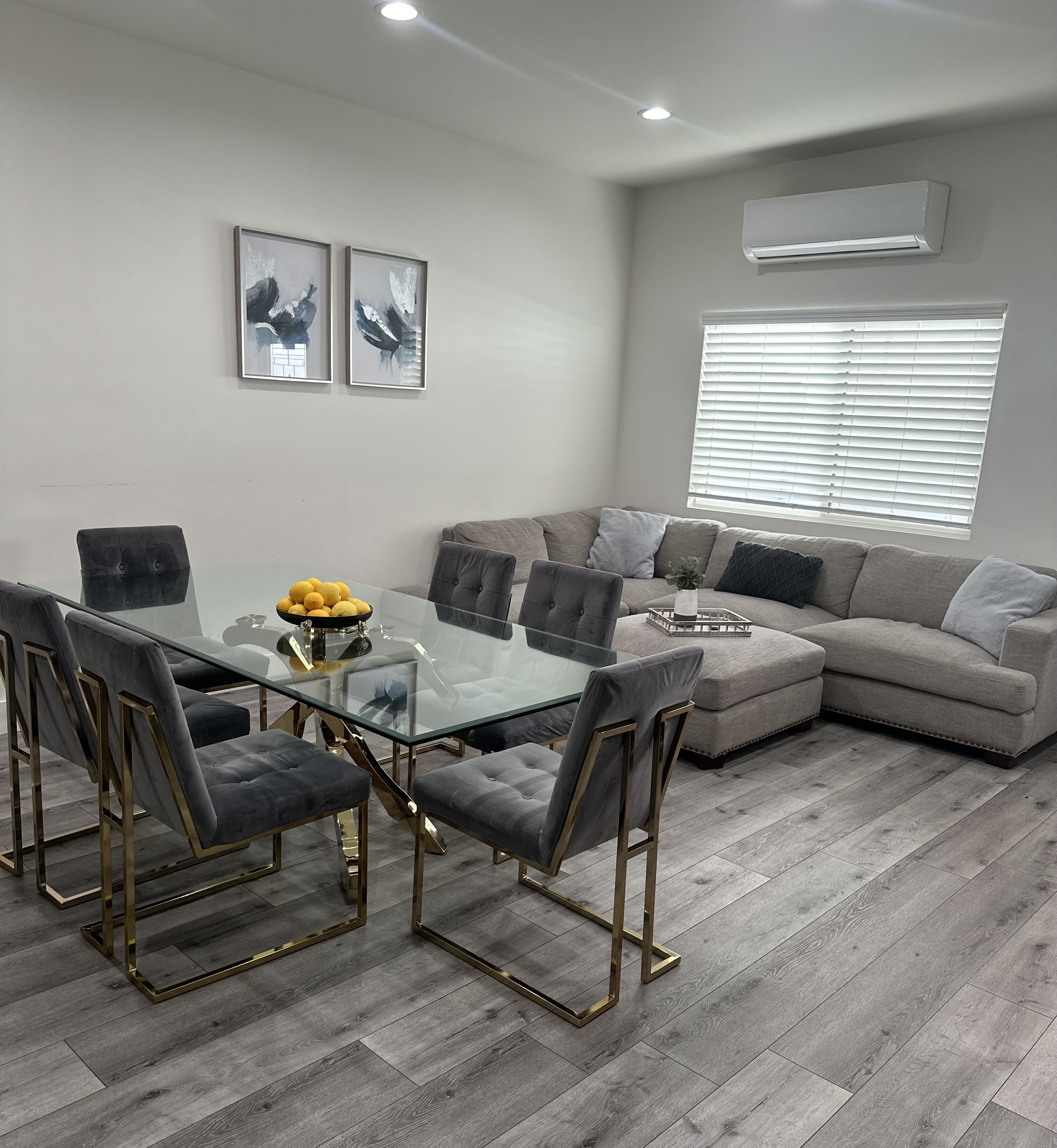 New 2Bed/2Bath Glendale Gem w/Laundry & Parking