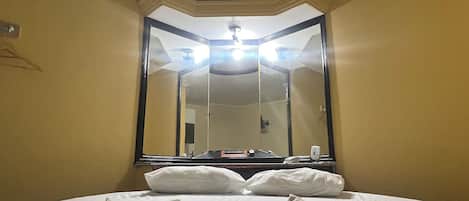Executive Room | Free WiFi, bed sheets