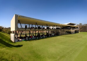 Driving range golf indoor 