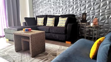 Deluxe Apartment | Living area