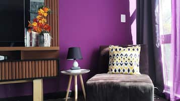 Deluxe Apartment | Living area