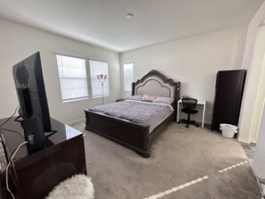 4 Schlafzimmer, Bügeleisen/Bügelbrett, kostenloses WLAN, Bettwäsche