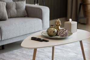 テレビ、ステレオ