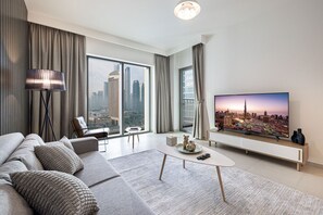 Fernseher, Stereoanlage