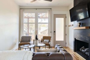 TV, fireplace, offices - Designer Garden Home | Gas Fireplace (Durham)