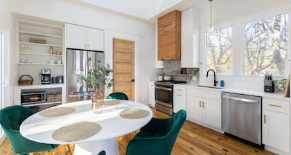 Designer Garden Home Downtown