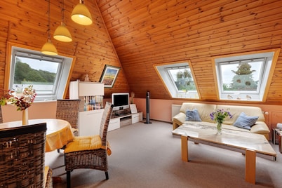 Apartment 'Haus Fahrenkrog' with Private Garden and Wi-Fi