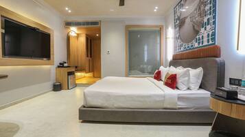 In-room safe, desk, free WiFi, bed sheets
