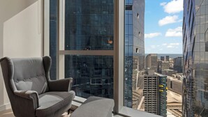 Interior - Harborview Horizon Suite, 1B1B + Study Apartment Melbourne Central (Melbourne)