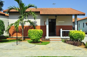 Exterior - Nirvana Club Resort and Spa (Anekal)