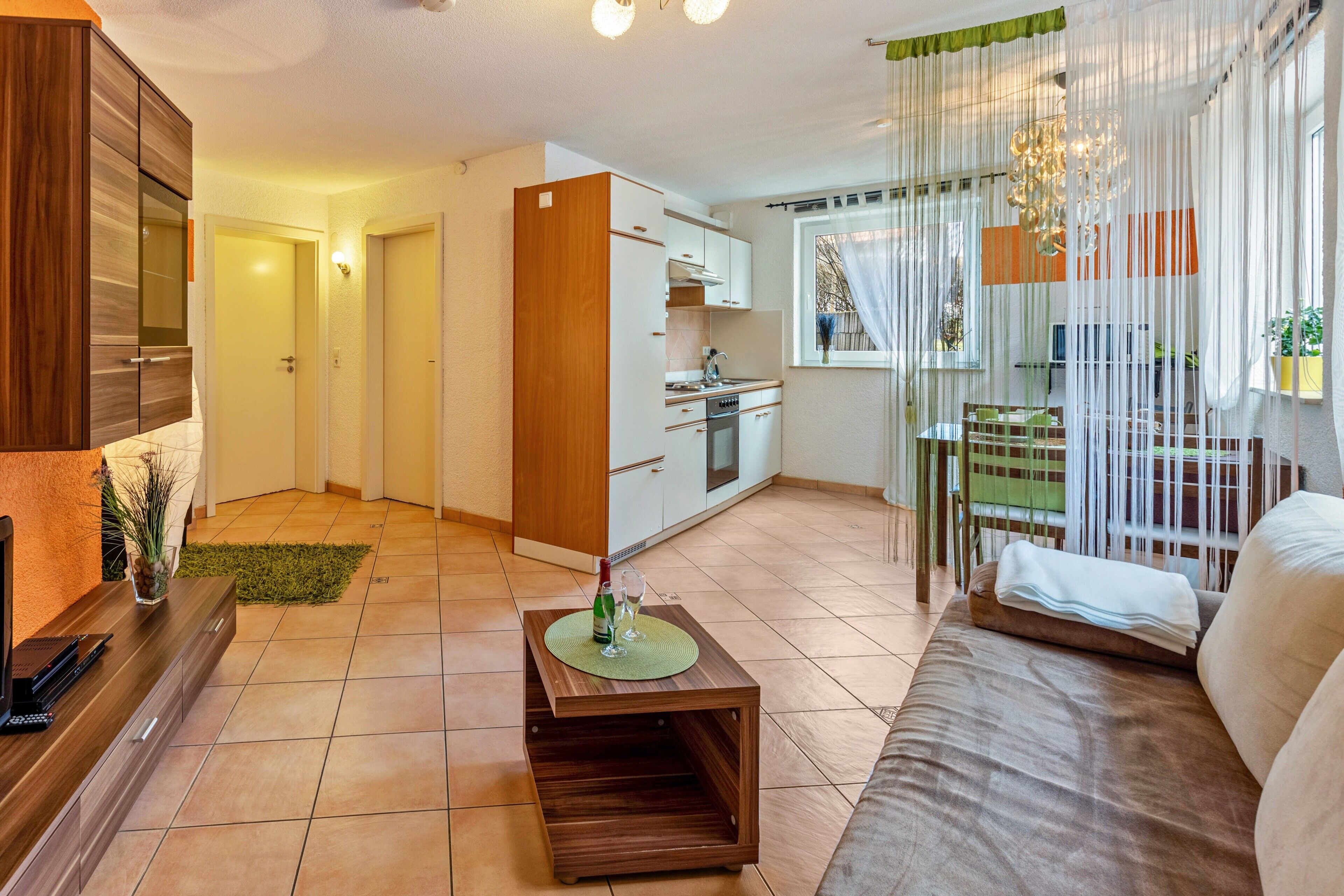 Tv, dvd-spelare och en stereo