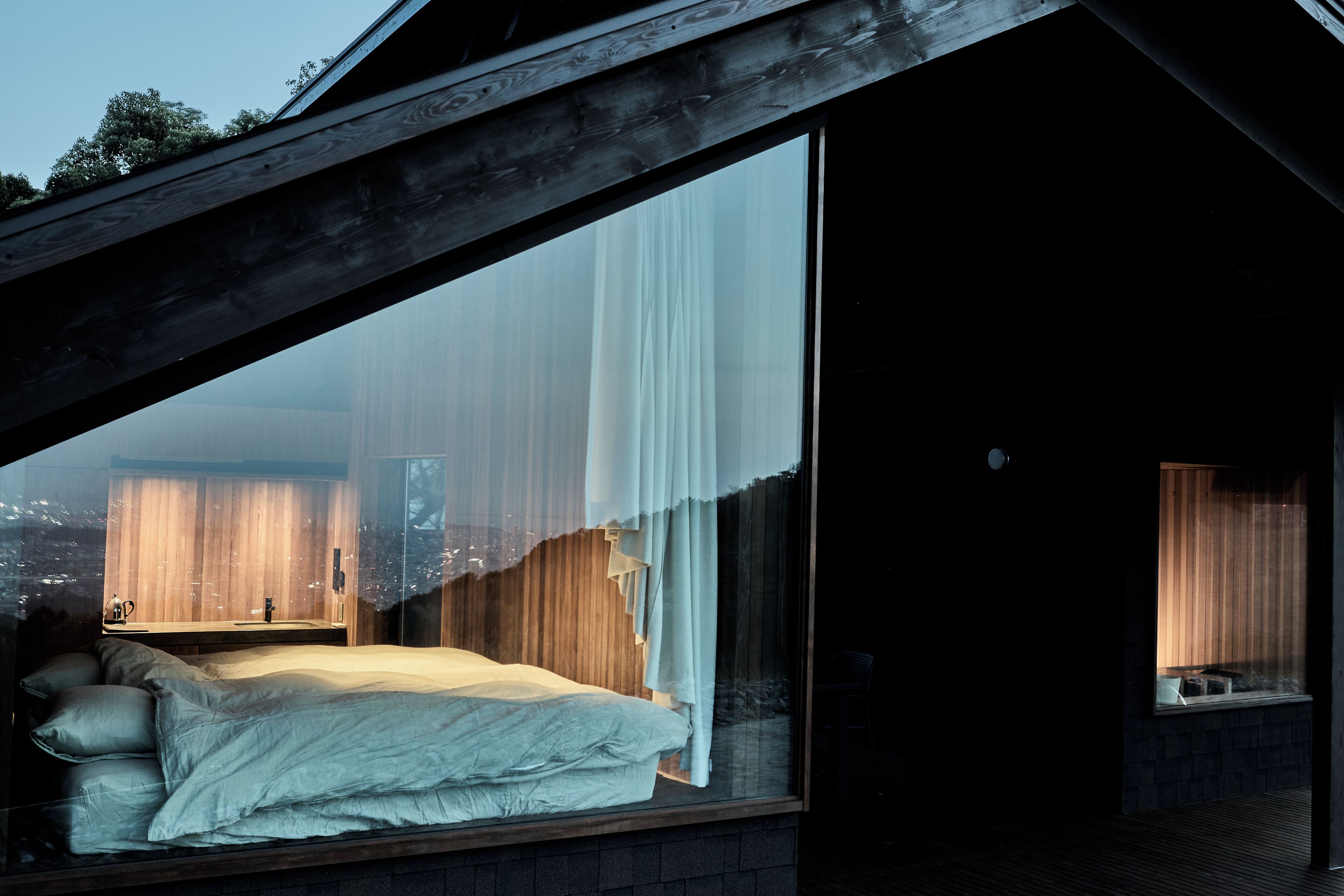 COTTAGE | In-room safe, free WiFi, bed sheets