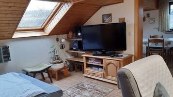 2 soverom, strykejern/-brett, wi-fi (inkludert) og sengetøy