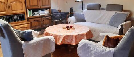 TV, DVD player, aparelho de som