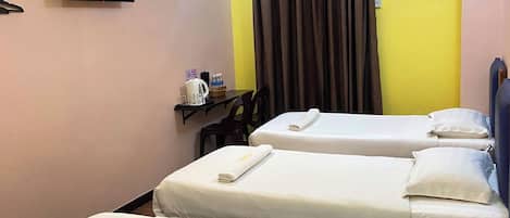 Triple Room, 3 Twin Beds | Room amenity