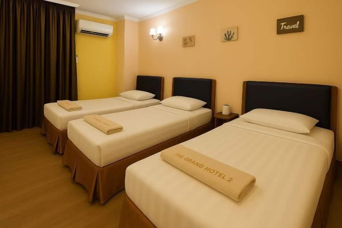 Desk, iron/ironing board, free WiFi