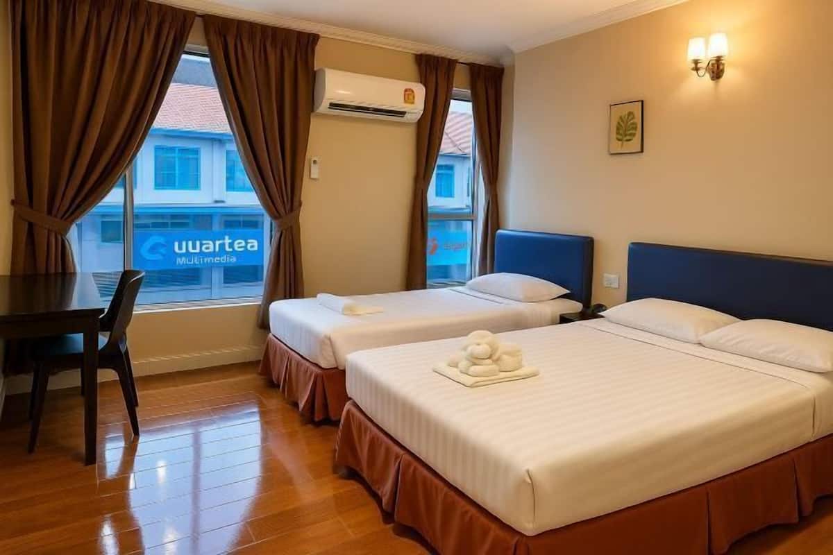 1 bedroom, desk, iron/ironing board, free WiFi