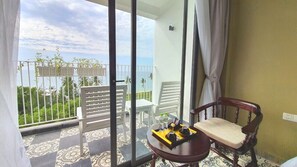 Terrace/patio - The Palmy Luxury Beach Phu Quoc (Phu Quoc)