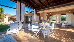 4 bedrooms - Villa Isotta 8 4 Emma Villas (Civitanova Marche)