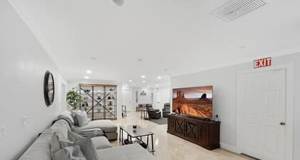 Hollywood Hills in Hollywood