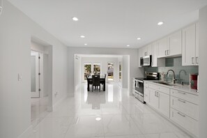 3 bedrooms, Internet - Dania Beach Unit 1 in Dania Beach (Dania Beach)