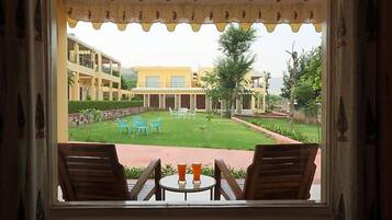 Kamar Double Deluks | Minibar, brankas, Wi-Fi gratis, dan seprai linen