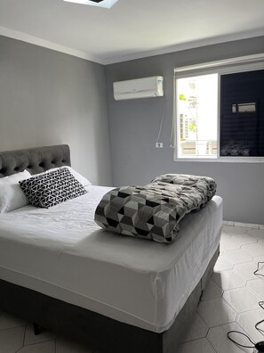 3 bedrooms, WiFi, bed sheets