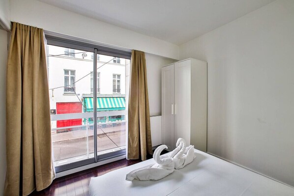 1 室のベッドルーム、アイロン / アイロン台、旅行用ベビーベッド、WiFi