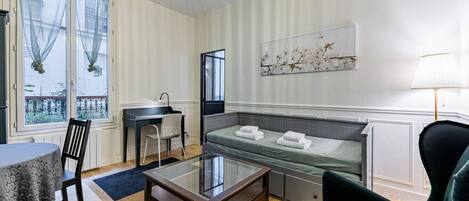 1 chambre, fer et planche à repasser, Wi-Fi, draps fournis